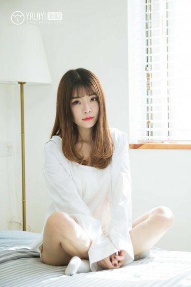 开襟开叉乳液狂飙图片